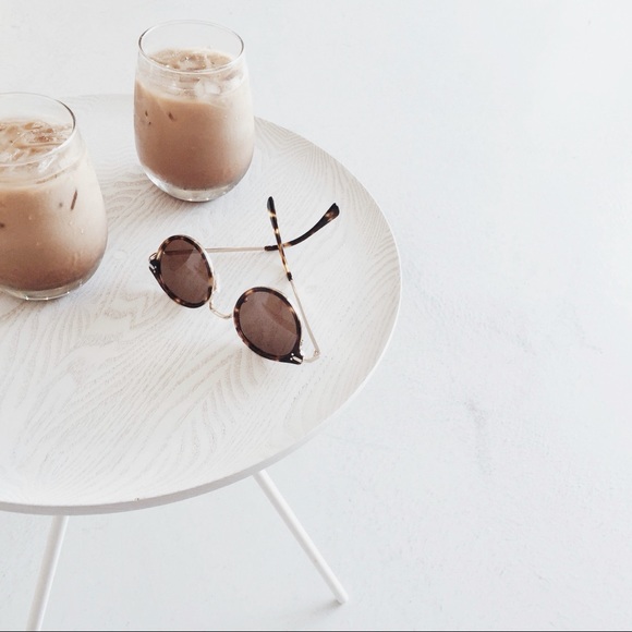 Meet your Posher, J - Picture 1 of 1